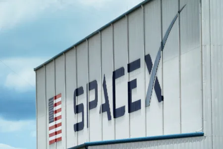 Vietnam’s VinSpace signs deal with SpaceX